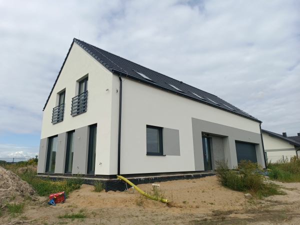 Projekt domu z poddaszem obok Gdańska EMER-architekci