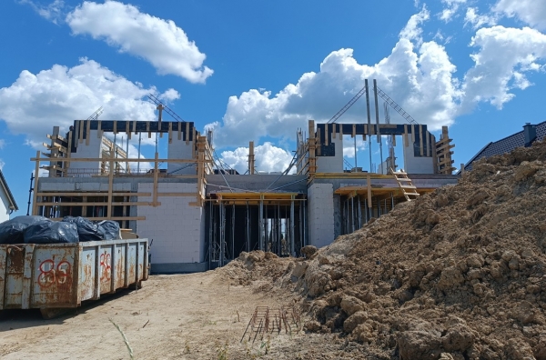 Projekt domu jednorodzinnego z dużym garażem obok Gdańska  EMER-architekci