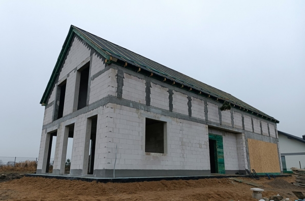 Indywidualny projekt nowoczesnego domu w Bogatce obok Gdańska EMER-architekci