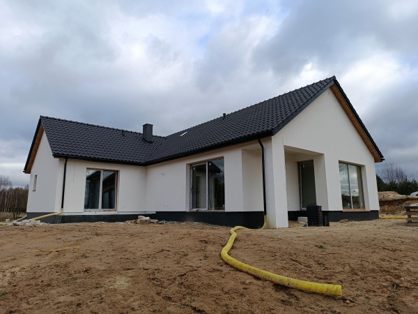 Projekt nowoczesnego domu jednorodzinnego w Złej Wsi EMER-architekci