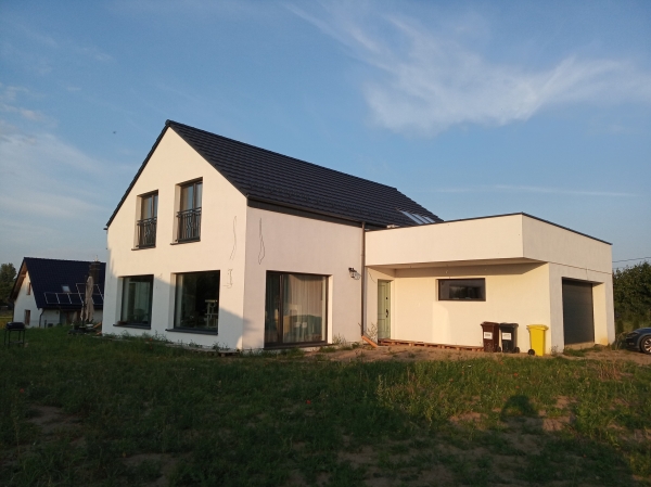 Nowoczesny projekt domu w Bielkówku EMER-architekci